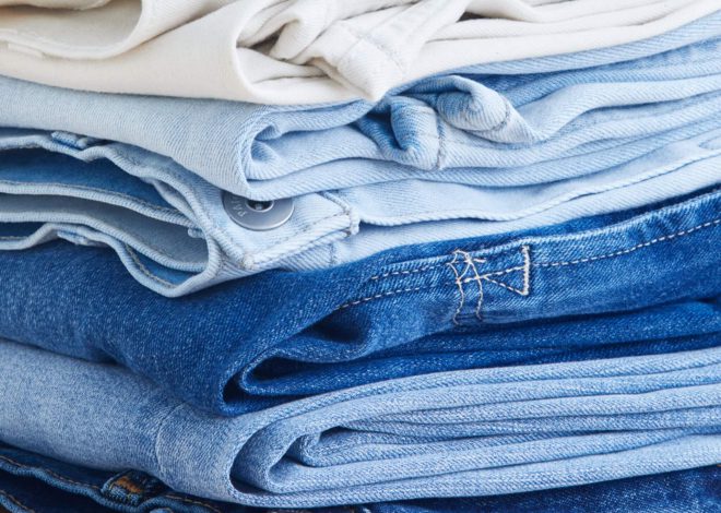 How to Style Straight-Leg Jeans: Your Dependable Denim Guide