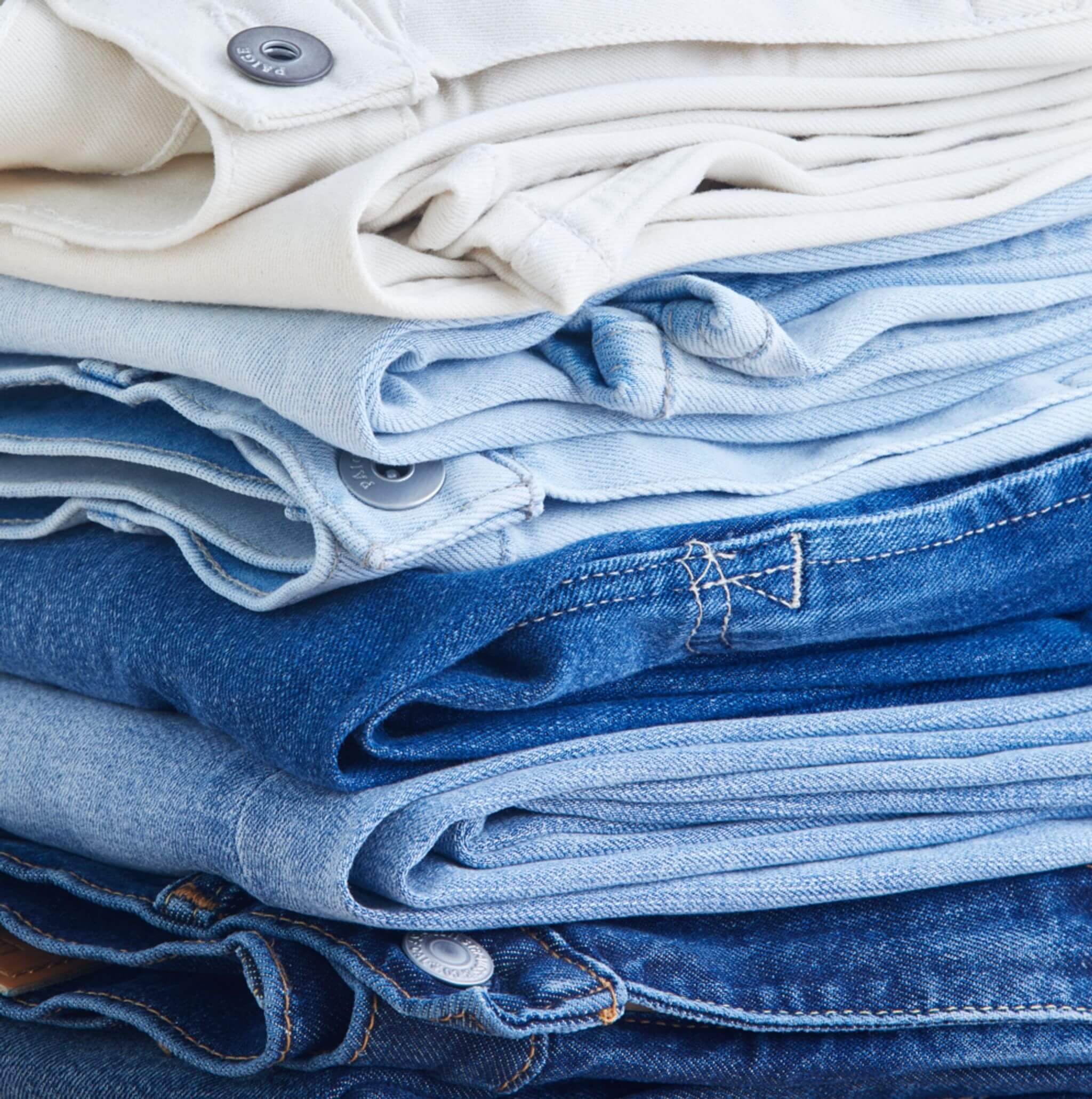 How to Style Straight-Leg Jeans: Your Dependable Denim Guide