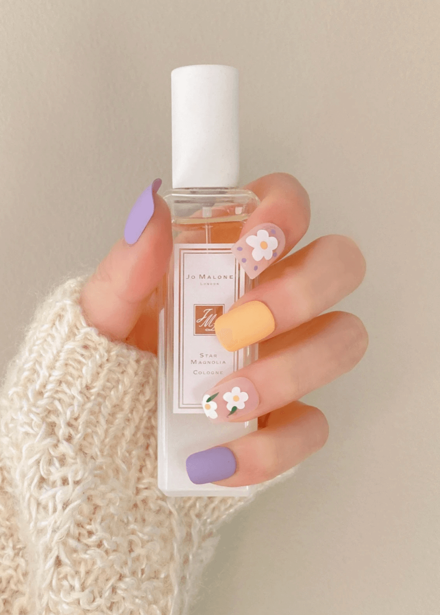 35+ Gorgeous Spring Nails Ideas & Spring Nail Trends to Copy in 2022
